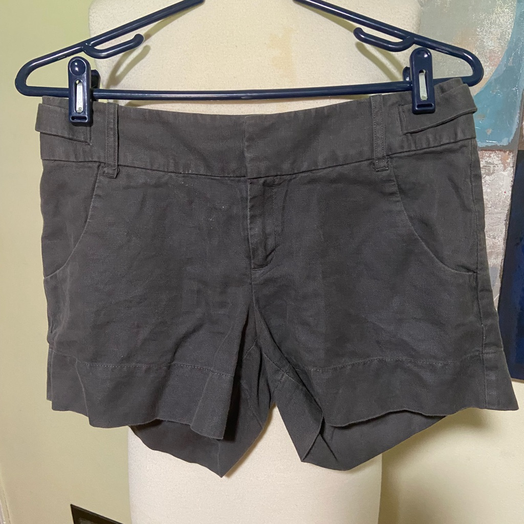 Ladies Banana Republic Brand Short